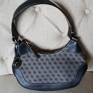 Dooney & Bourke Hobo bag thick strap gray and black good condition